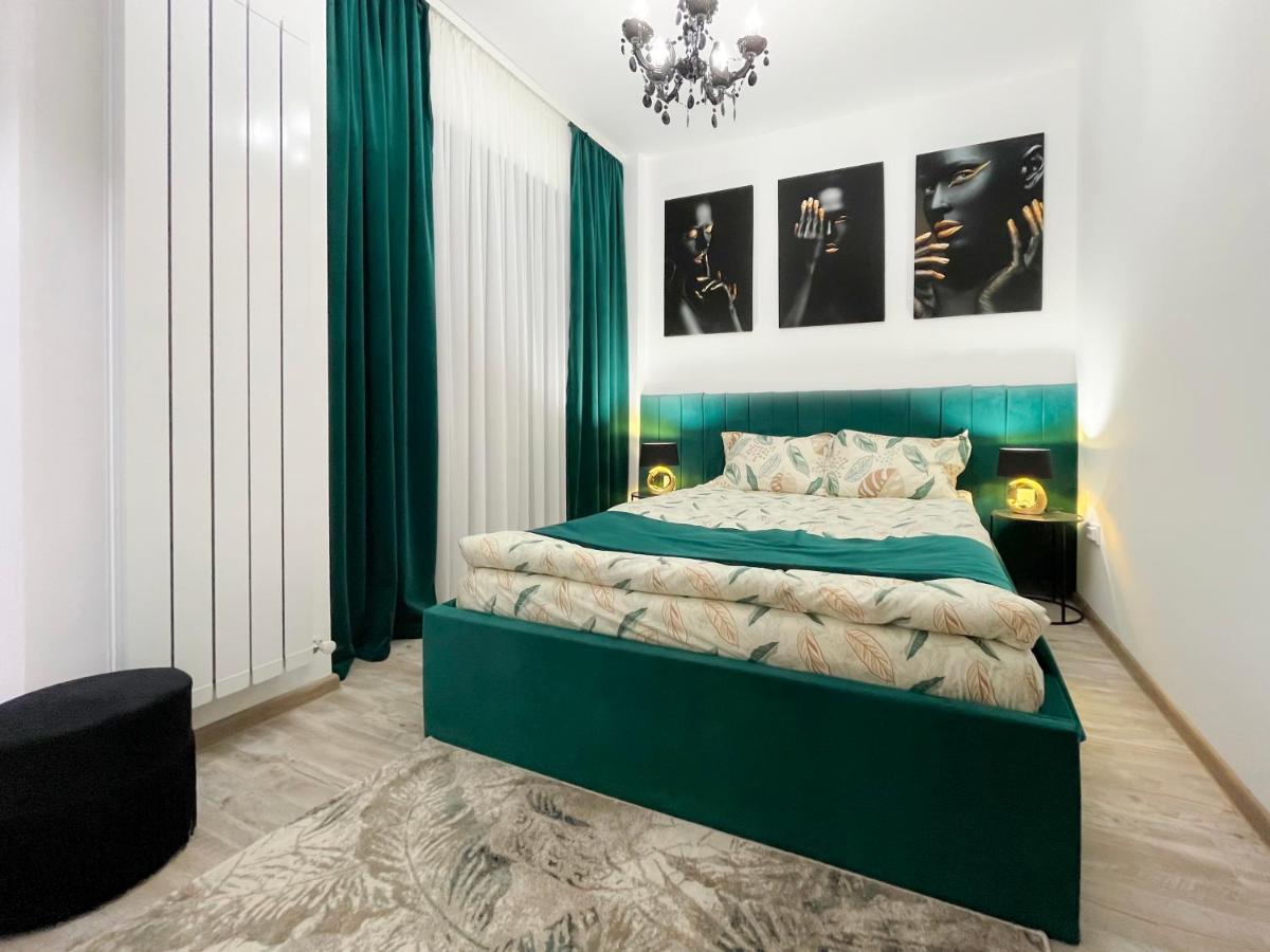 Unique Hotel Apartments Iasi Exteriör bild